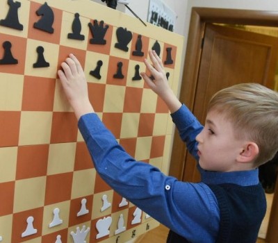 архив. Мастер-класс по шахматам провели в школе № 2065