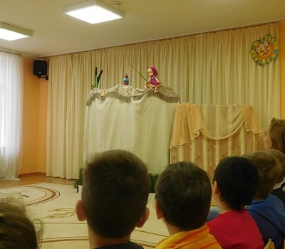Кукольный спектакль показали в школе №2065